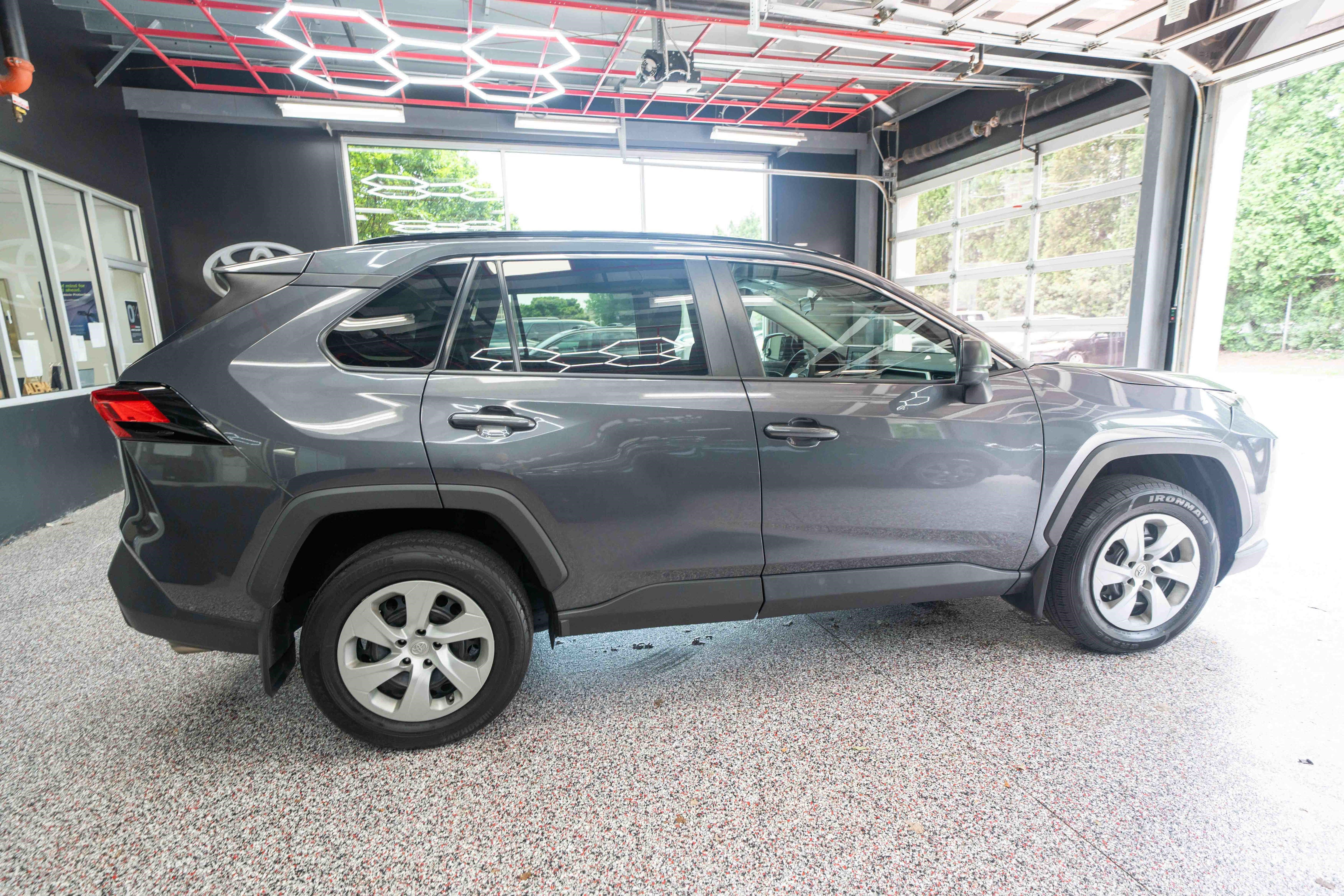 Used 2019 Toyota RAV4 LE w/ Carpet Mat Package FWD image 4