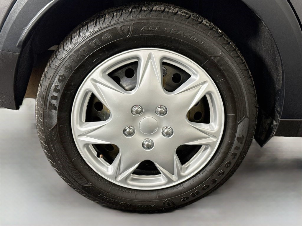 Used 2024 Nissan Kicks S FWD image 32