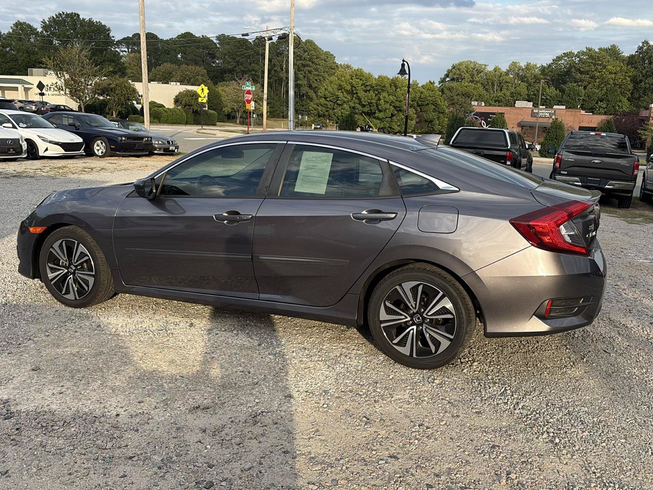 Used 2018 Honda Civic EX-T image 13