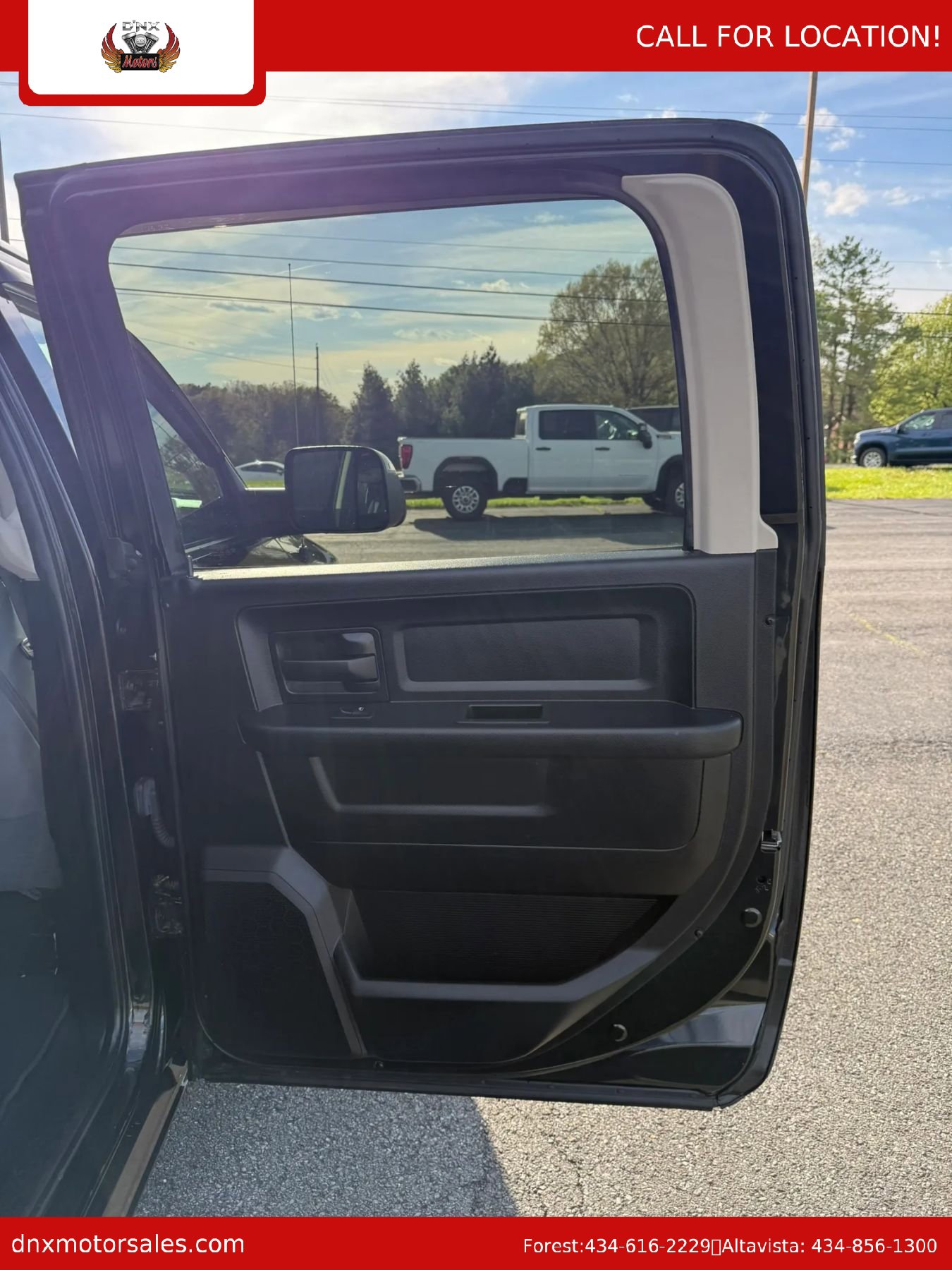 Used 2017 RAM 1500 Express w/ Black Ram 1500 Express Group image 31