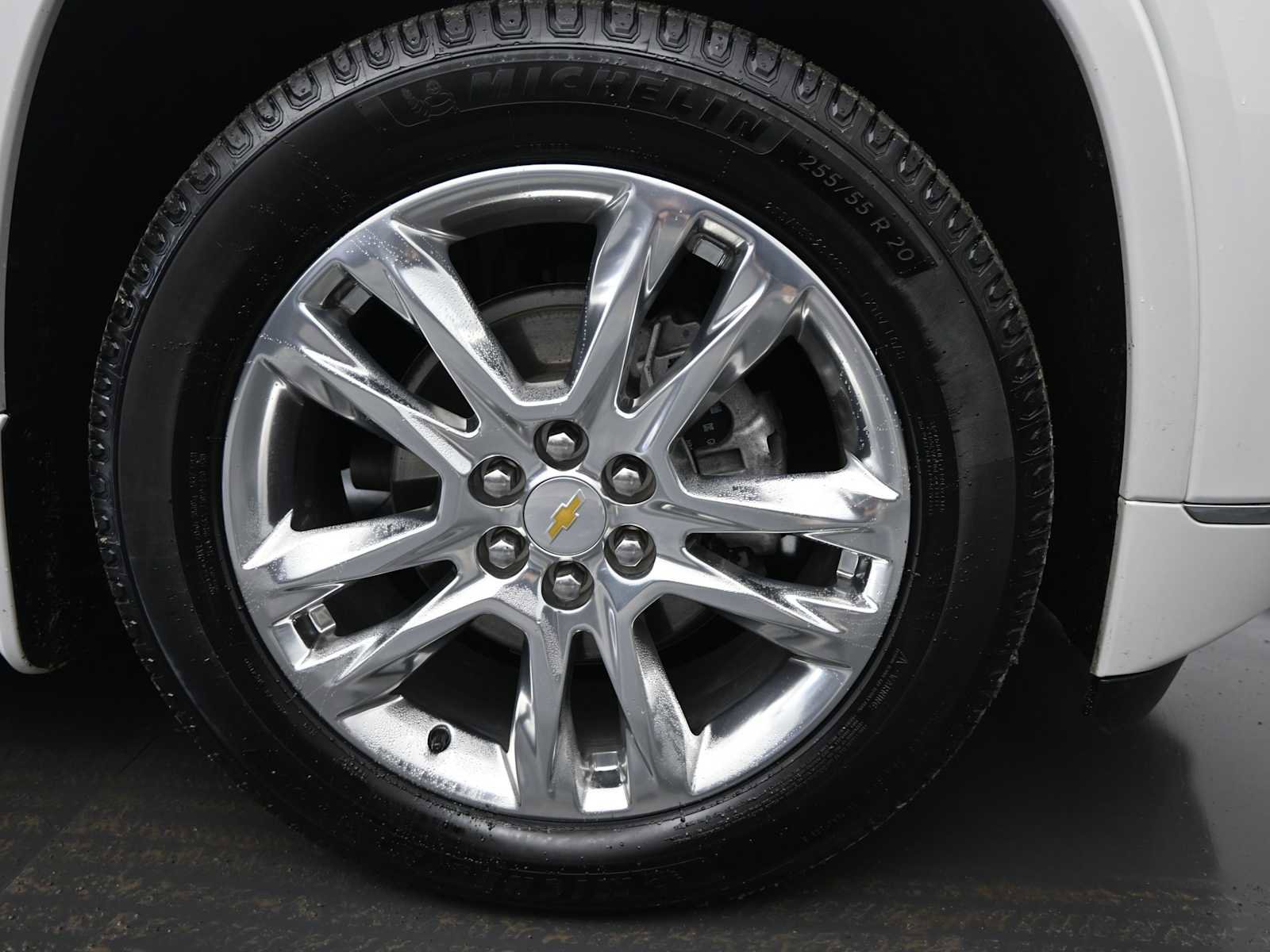 Used 2021 Chevrolet Traverse High Country AWD/4WD image 13