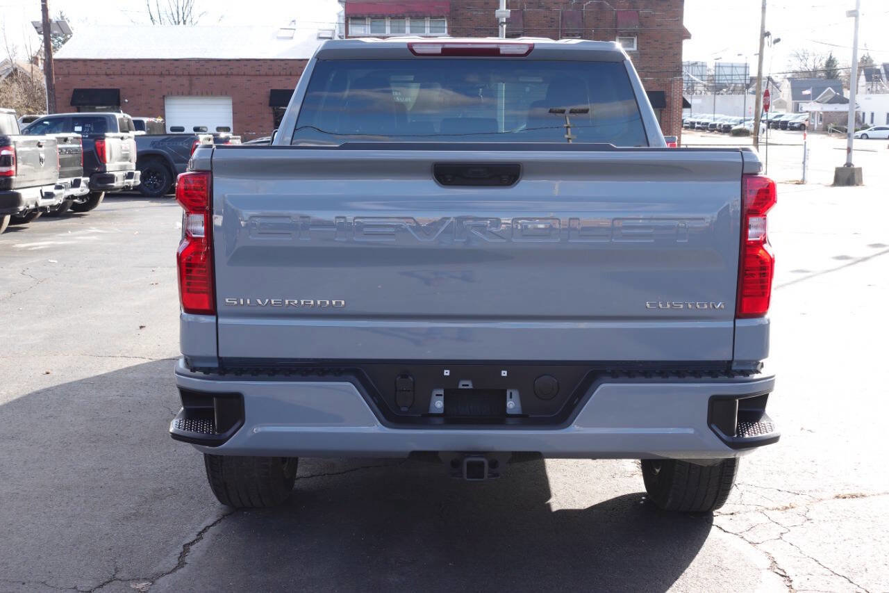 Used 2024 Chevrolet Silverado 1500 Custom AWD/4WD image 8