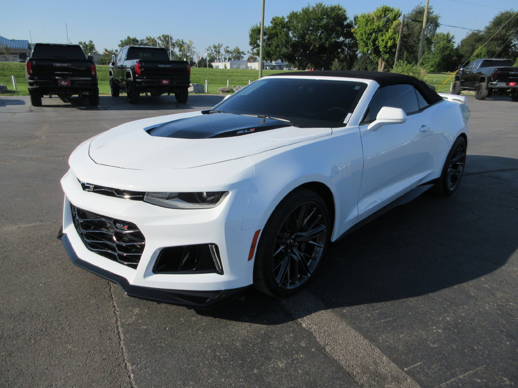 Certified 2022 Chevrolet Camaro ZL1 RWD image 10