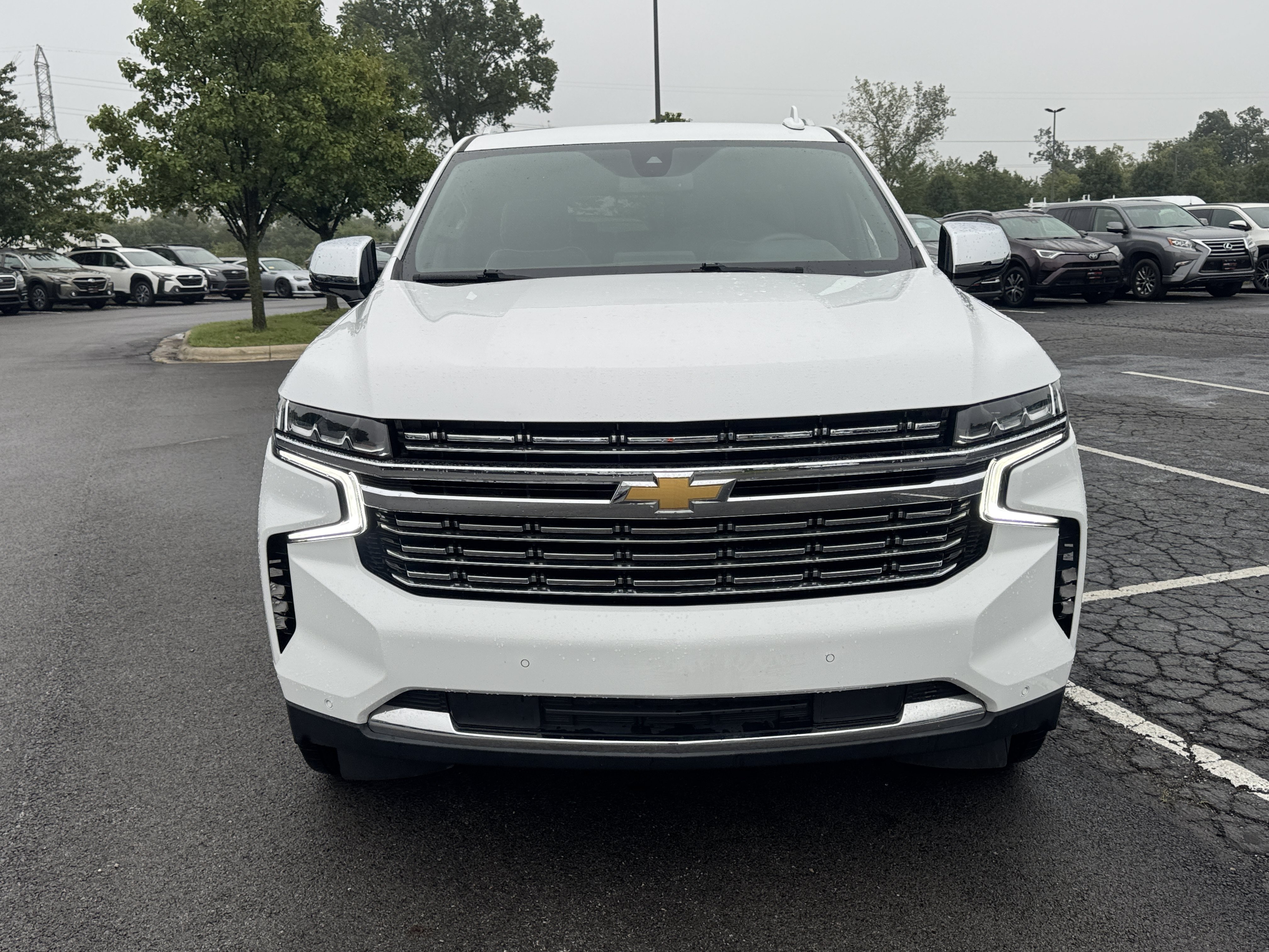 Used 2022 Chevrolet Suburban Premier AWD/4WD image 5