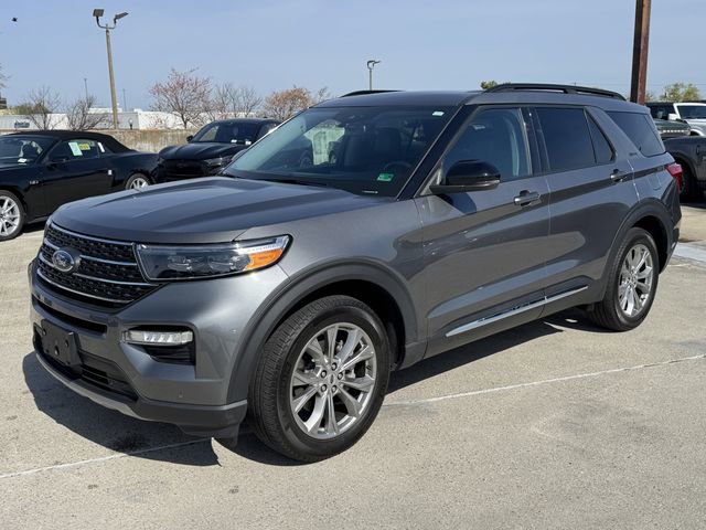 Certified 2023 Ford Explorer XLT w/ Equipment Group 202A AWD/4WD image 12