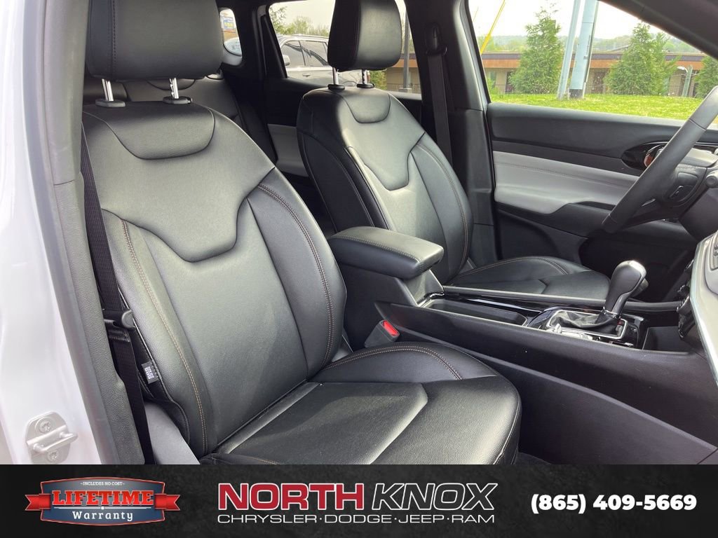 Used 2024 Jeep Compass Limited image 11