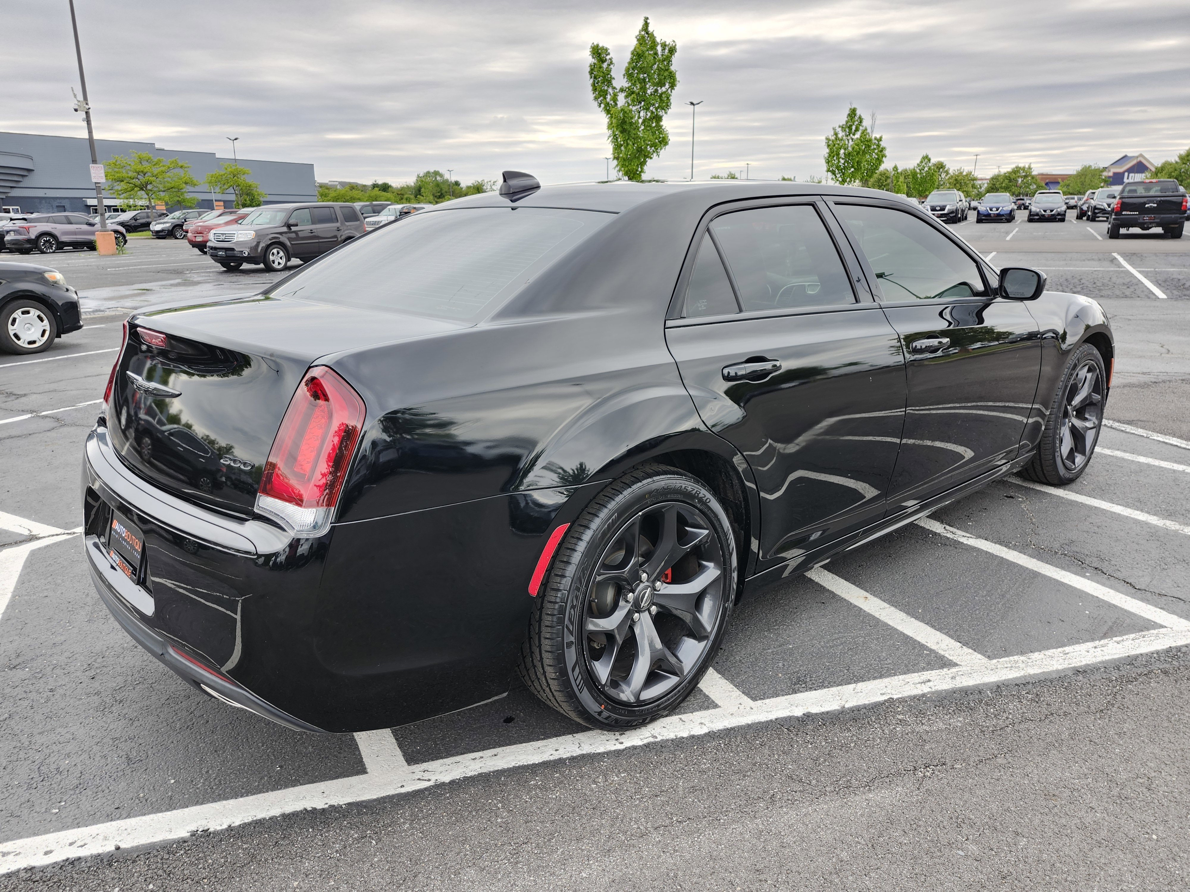 Used 2020 Chrysler 300 Touring L w/ Quick Order Package 2EF RWD image 18