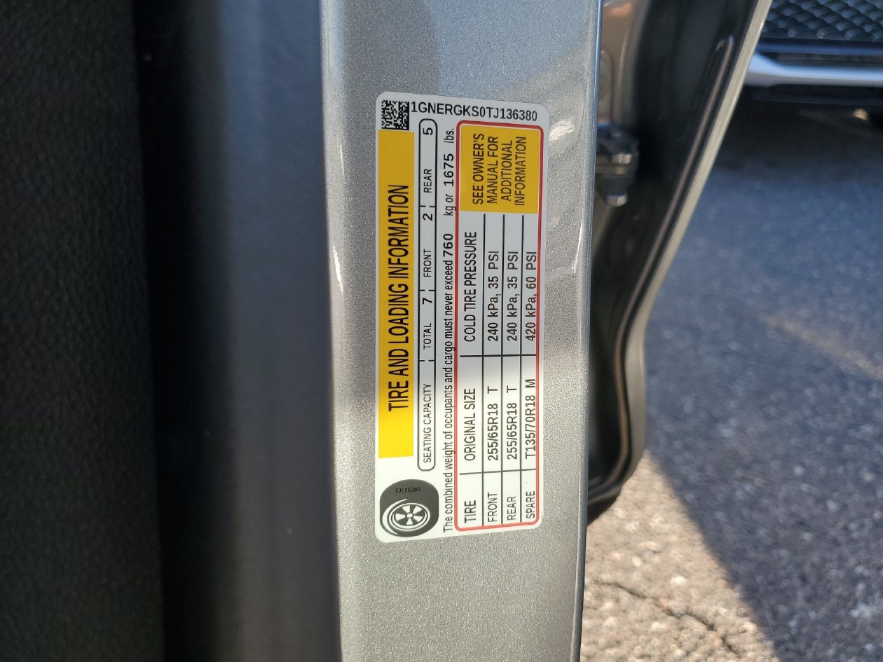 Used 2026 Chevrolet Traverse LT FWD image 30