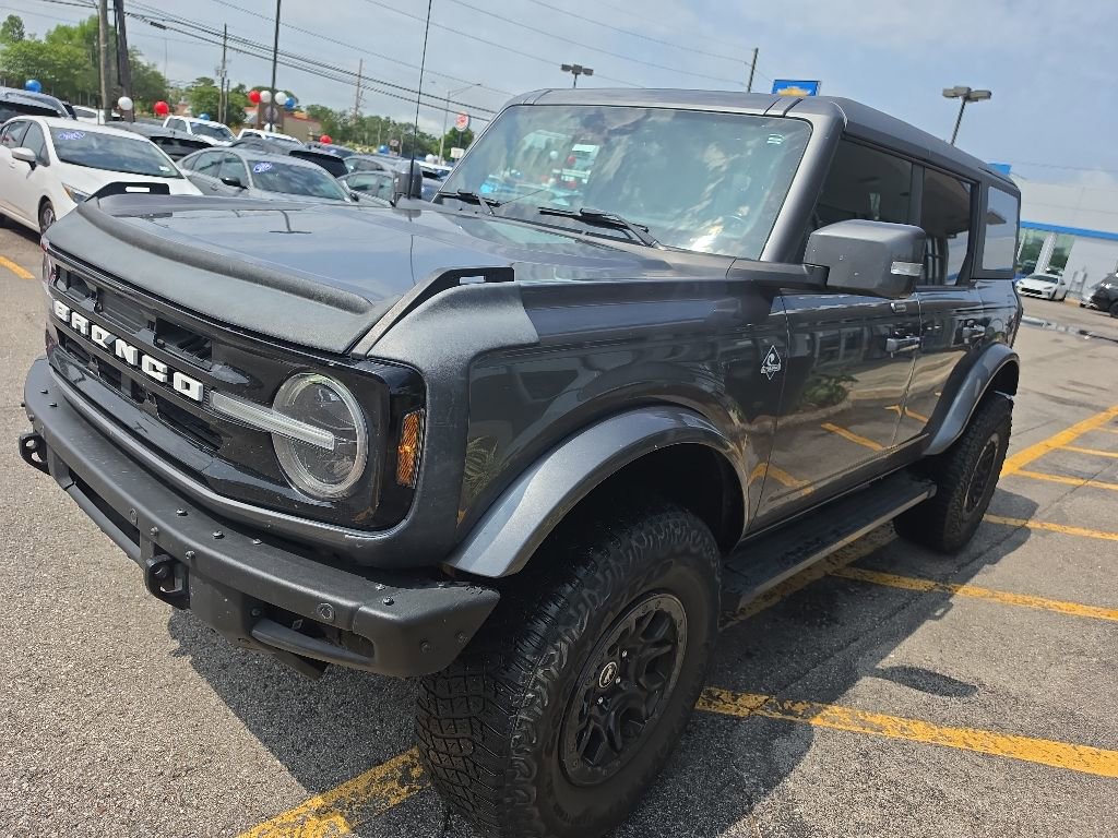Used 2022 Ford Bronco Outer Banks AWD/4WD video 1