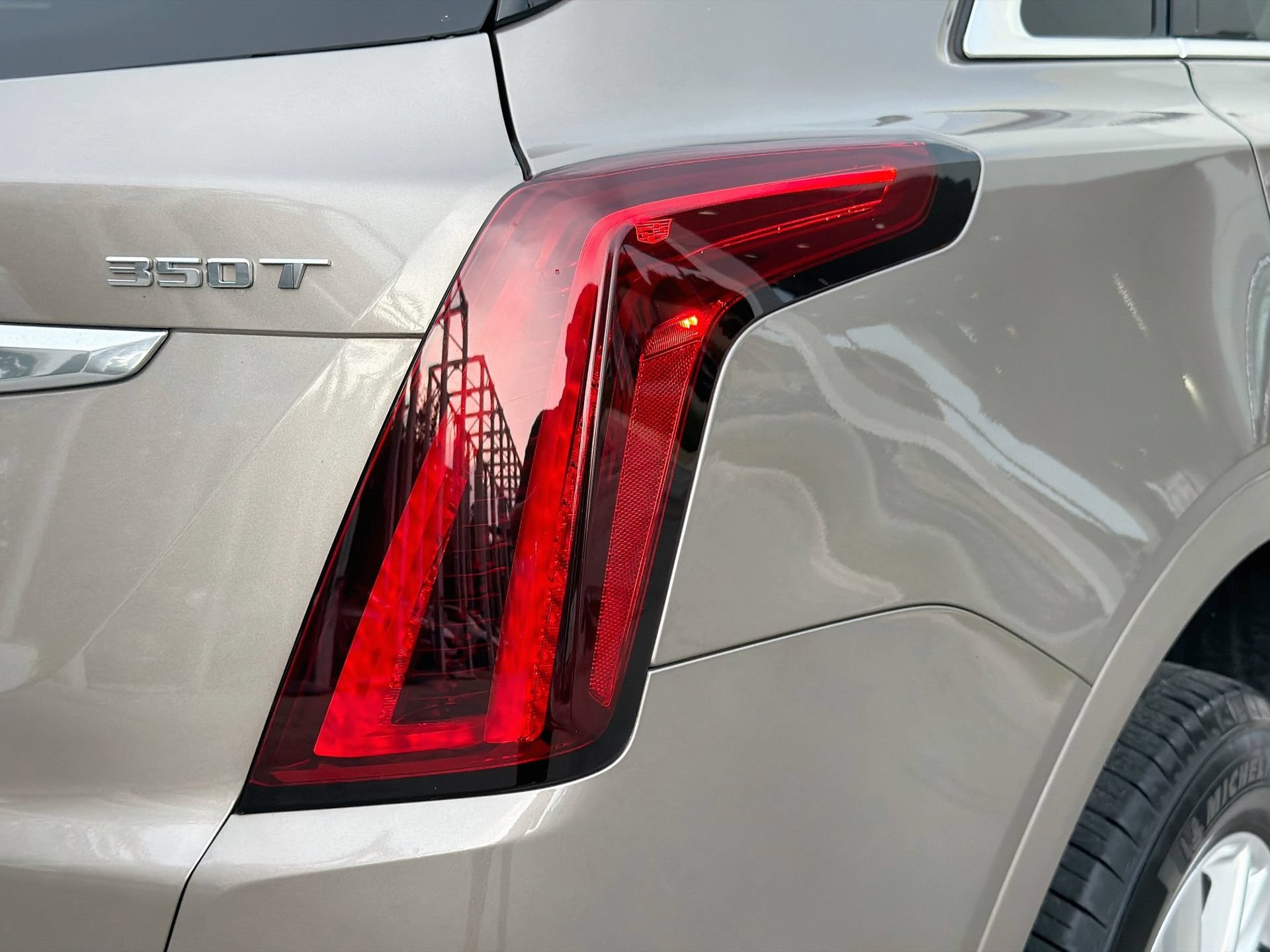 Certified 2023 Cadillac XT5 Luxury FWD image 12