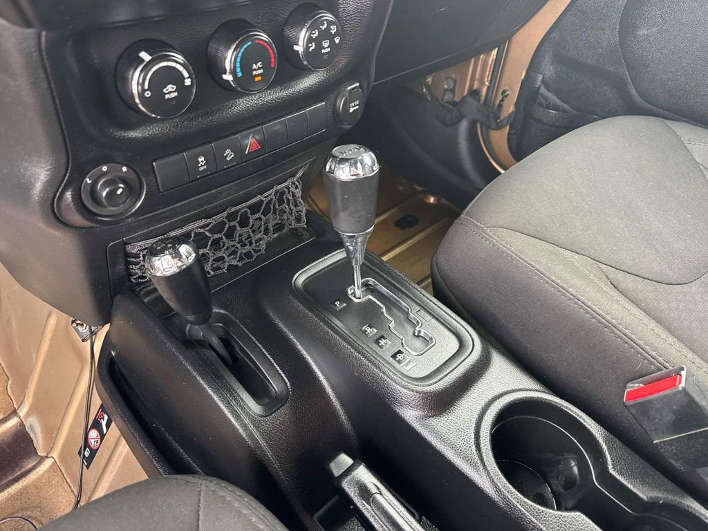 Used 2015 Jeep Wrangler Unlimited Sport w/ Quick Order Package 24S image 26