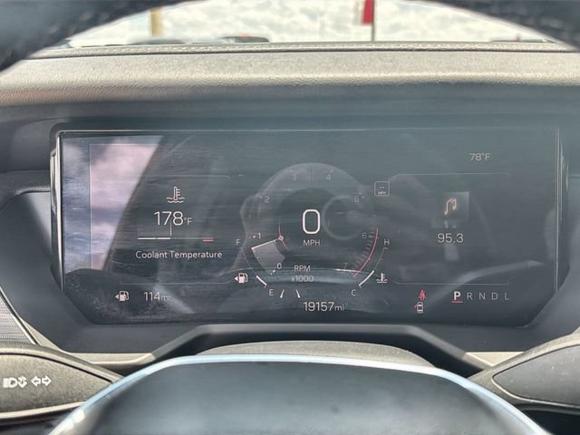 Certified 2025 GMC Acadia Elevation FWD image 12