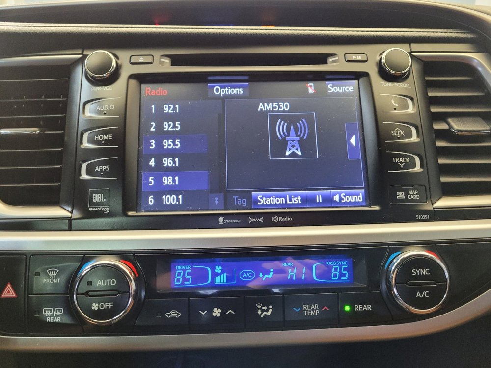 Used 2019 Toyota Highlander Limited image 25