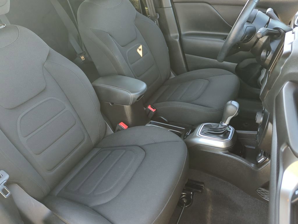 Used 2022 Jeep Renegade Latitude w/ Convenience Group image 25