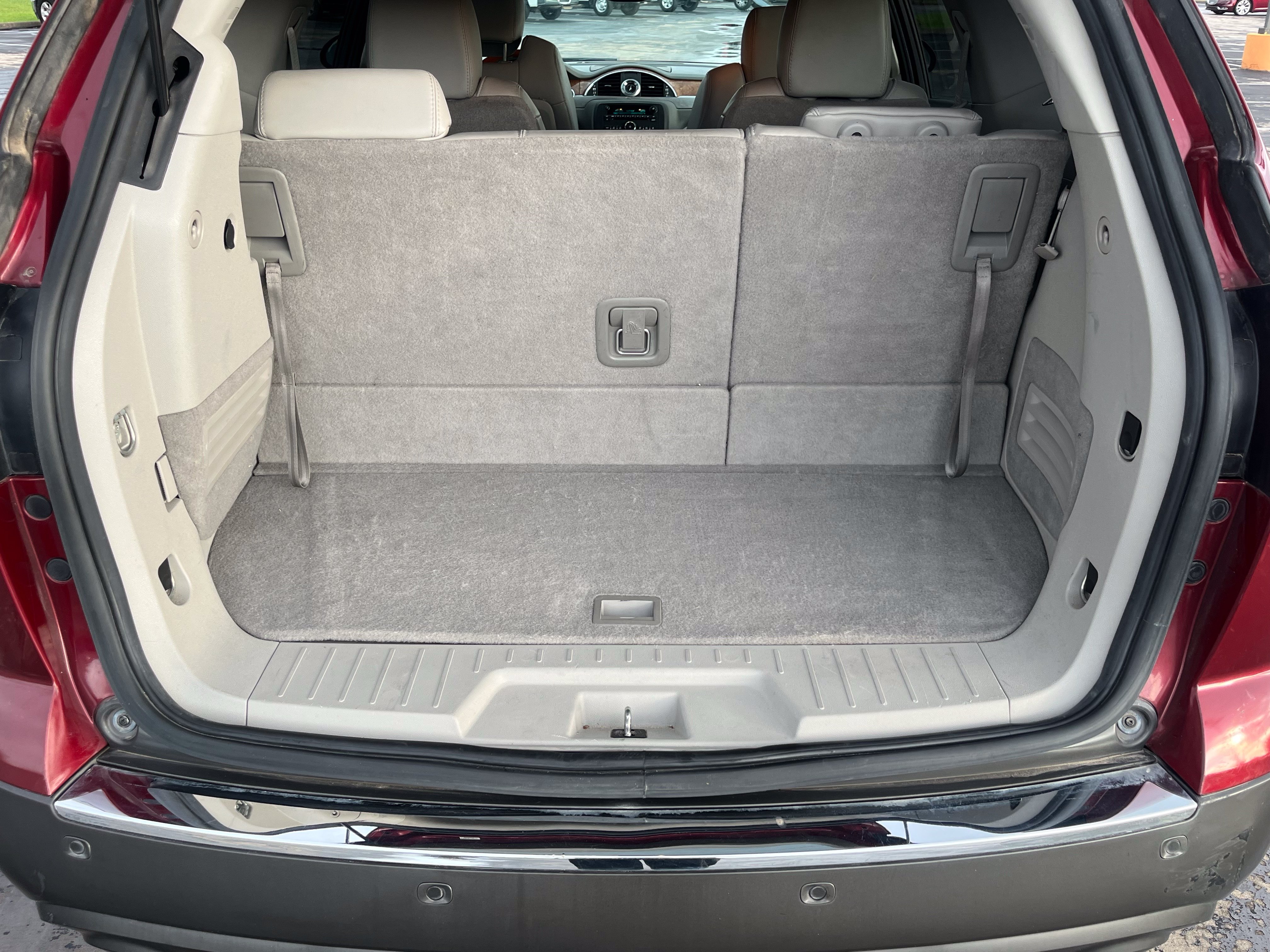Used 2011 Buick Enclave CXL FWD image 12