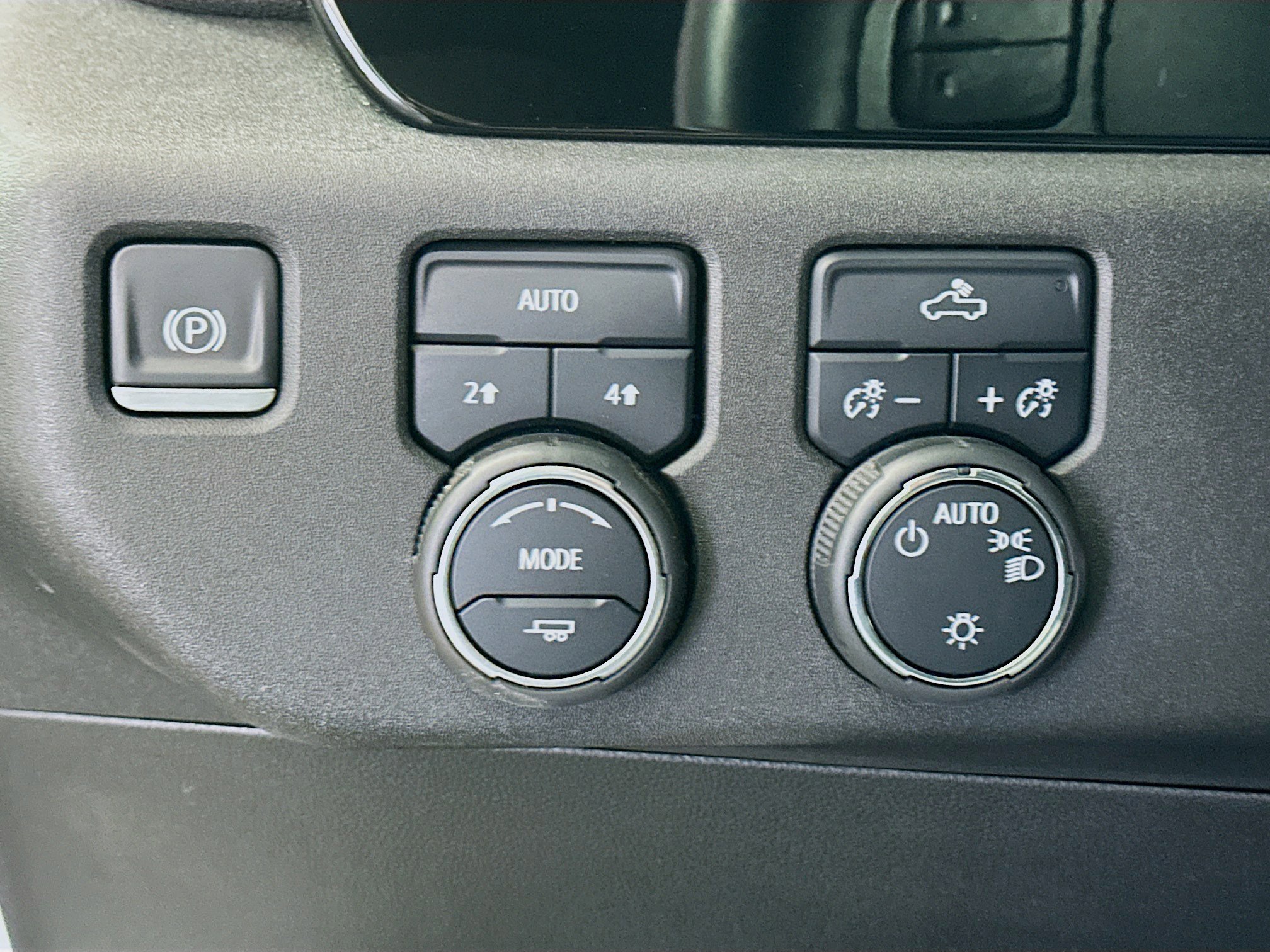 Used 2023 Chevrolet Silverado 1500 LT image 16