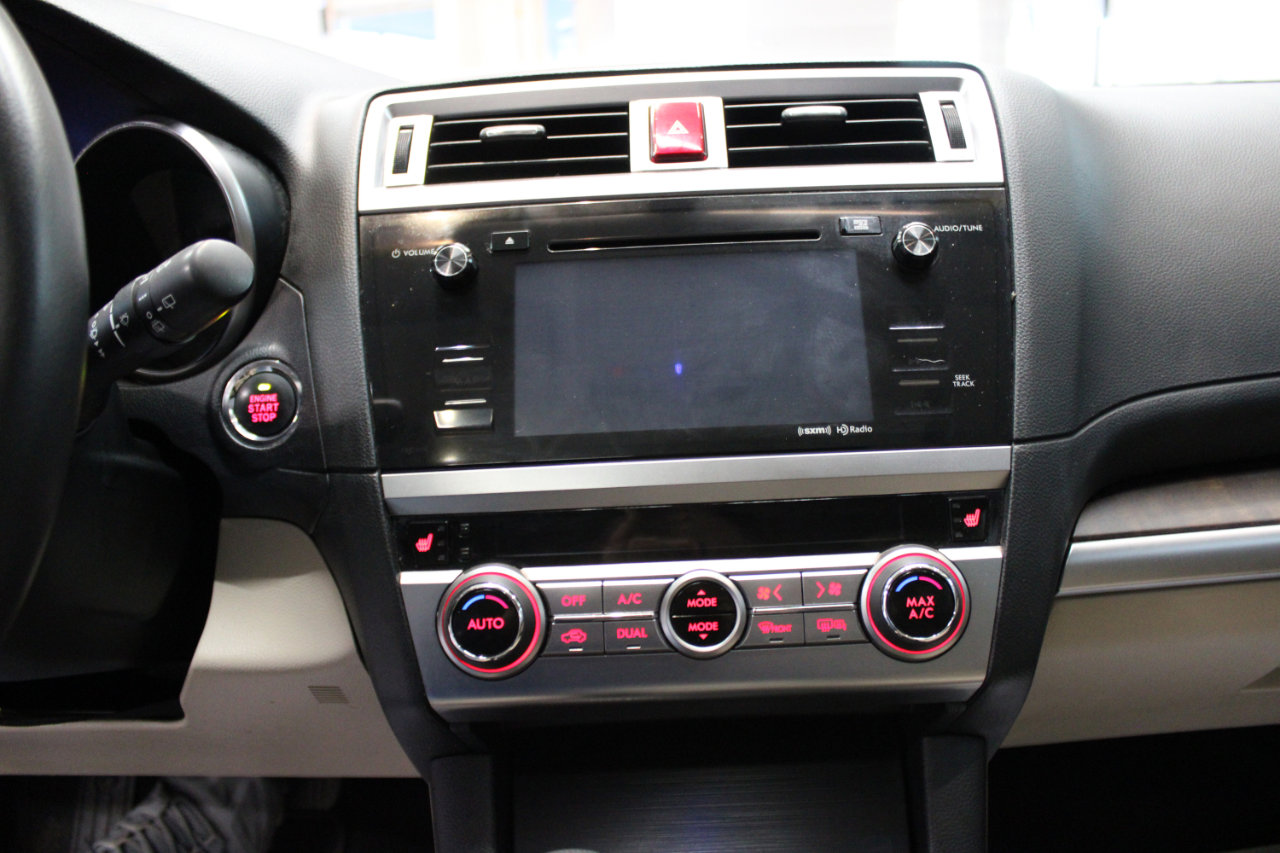 Used 2017 Subaru Outback 2.5i Limited image 18