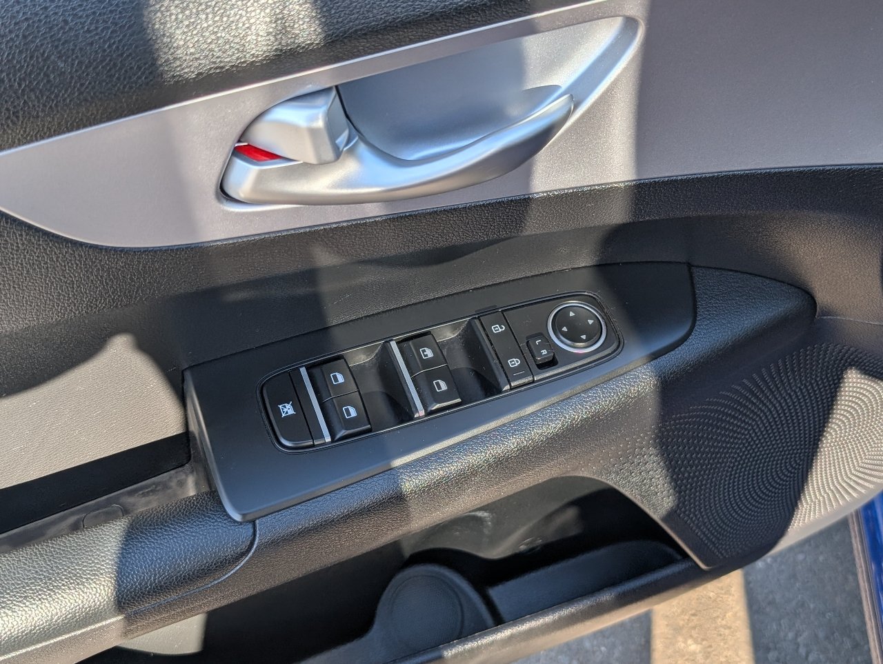 Used 2024 Kia Forte LXS FWD image 14
