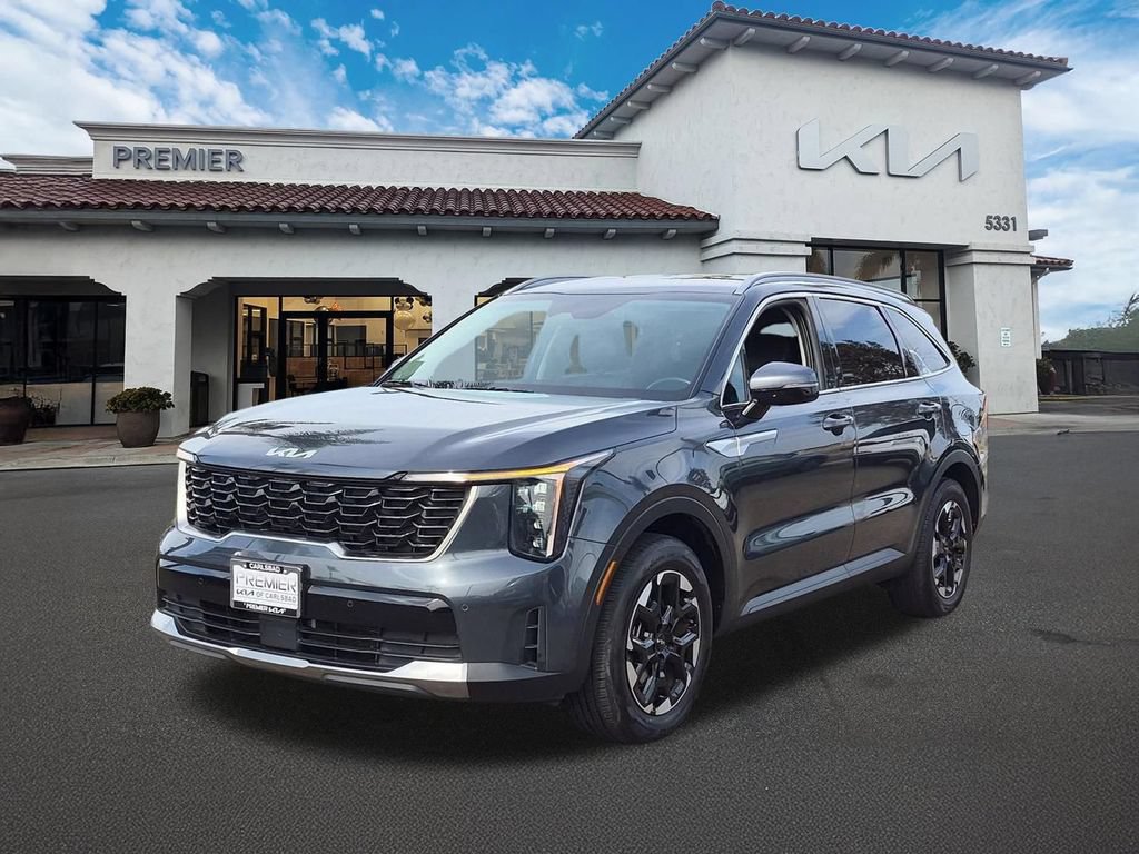 Certified 2024 Kia Sorento S FWD image 4