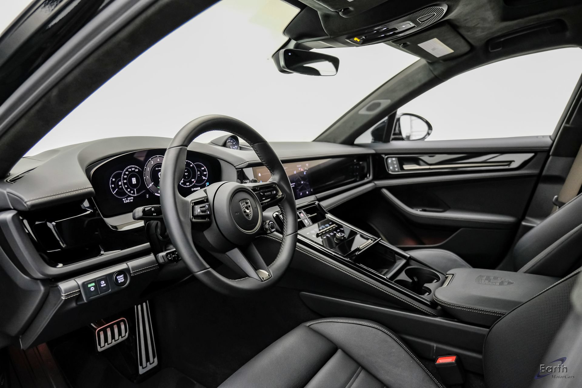Used 2026 Porsche Panamera Turbo S AWD/4WD image 36