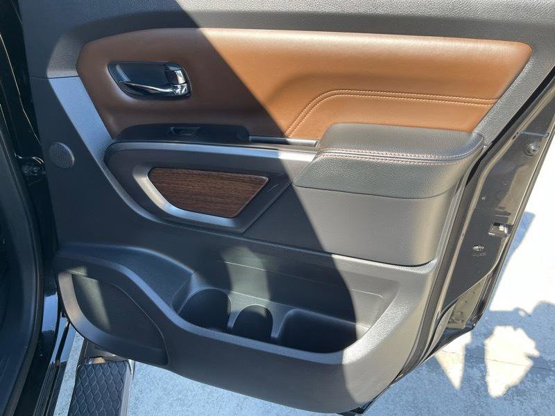 Used 2016 Nissan Titan Platinum Reserve image 44