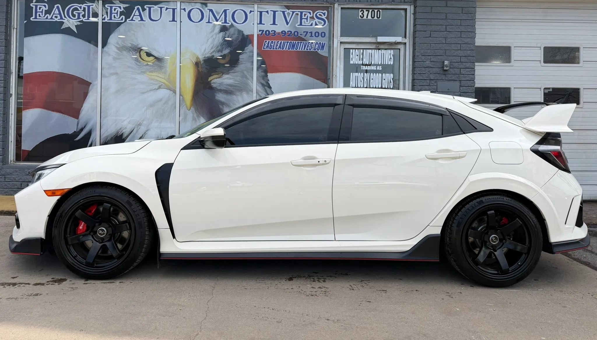 Used 2018 Honda Civic Type R image 6