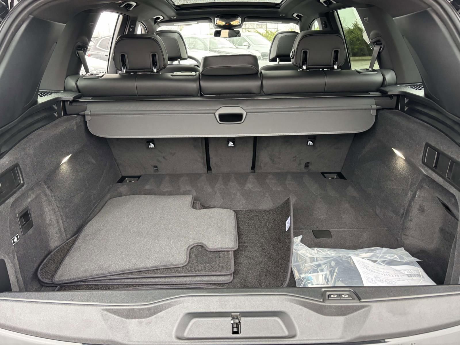 New 2026 BMW X5 xDrive50e w/ Climate Comfort Package image 9