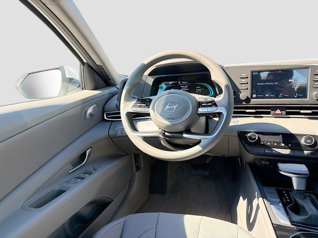 New 2026 Hyundai Elantra Blue image 21
