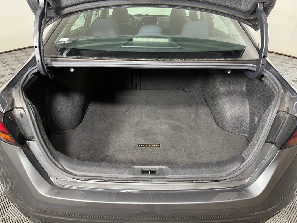 Used 2019 Nissan Altima 2.5 S FWD image 11