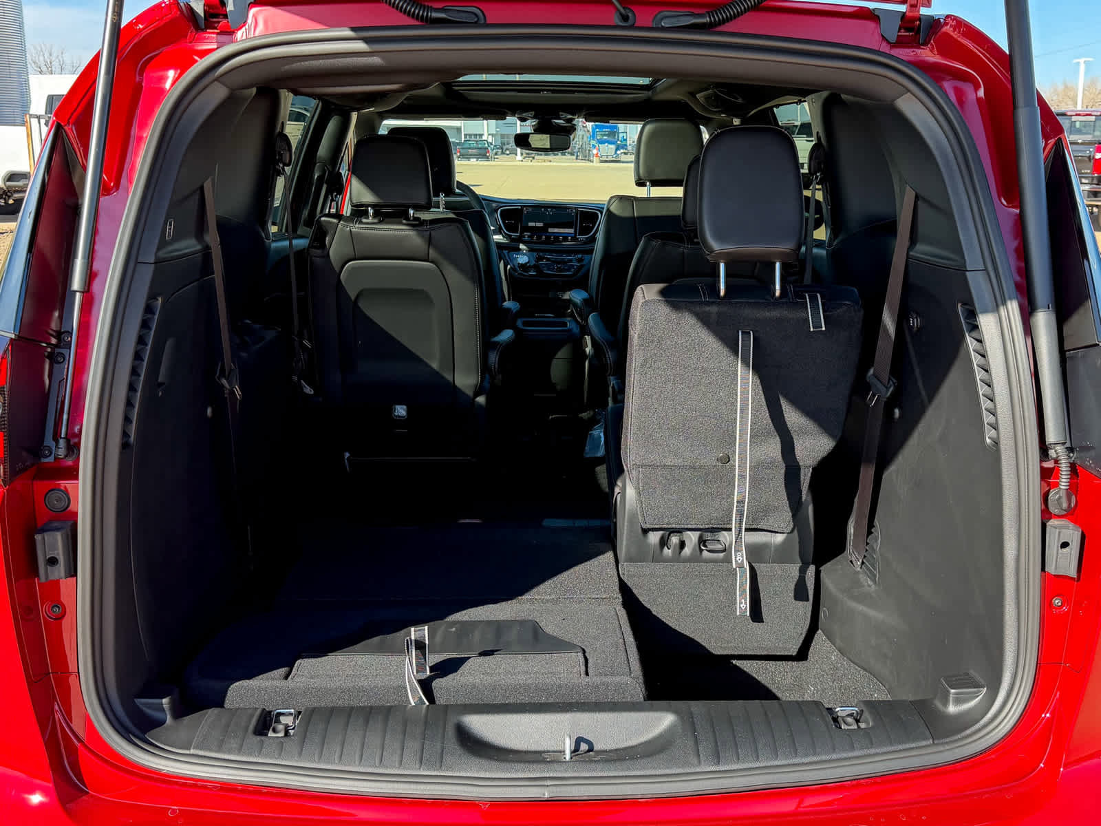 New 2026 Chrysler Pacifica Select image 8