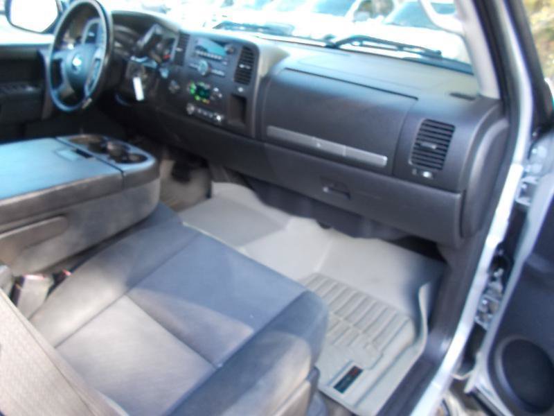 Used 2011 Chevrolet Silverado 1500 LT w/ All-Star Edition AWD/4WD image 25