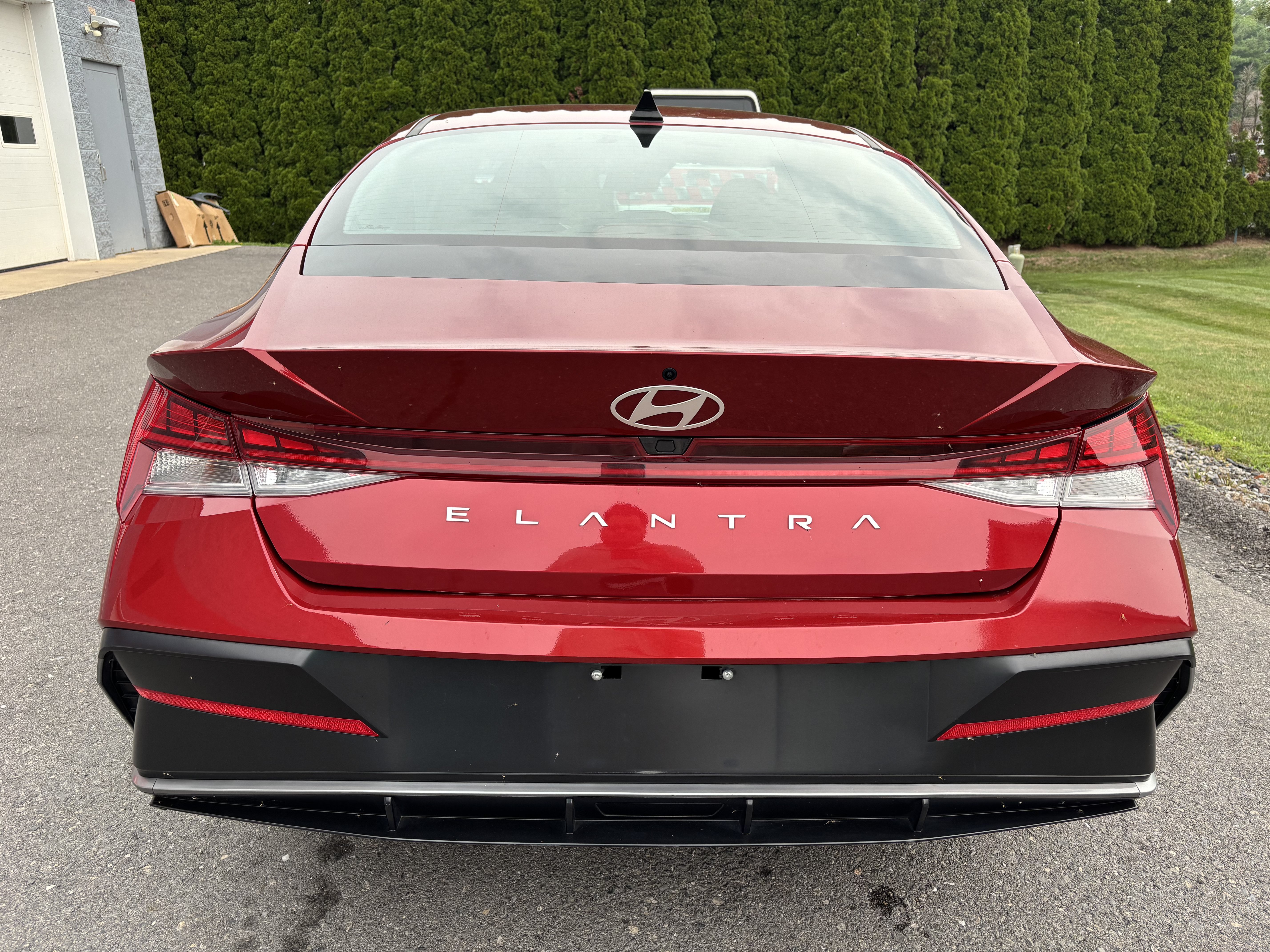 Used 2025 Hyundai Elantra SEL FWD image 4