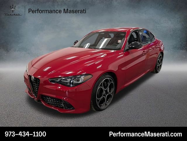 Used 2025 Alfa Romeo Giulia w/ Driving Assist Package RWD image 1