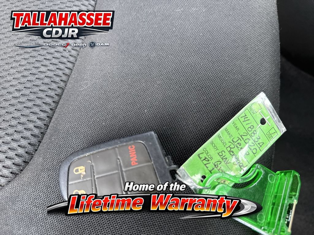 Used 2020 Jeep Renegade Altitude FWD image 28