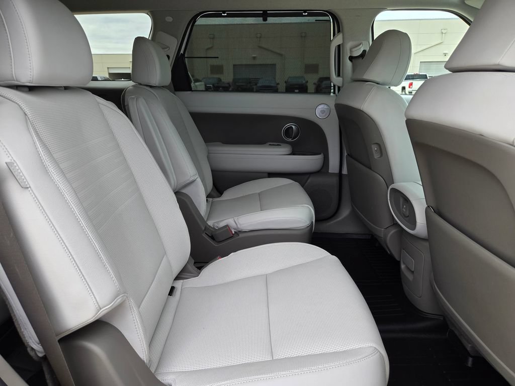 Used 2026 Hyundai Palisade Limited FWD image 27