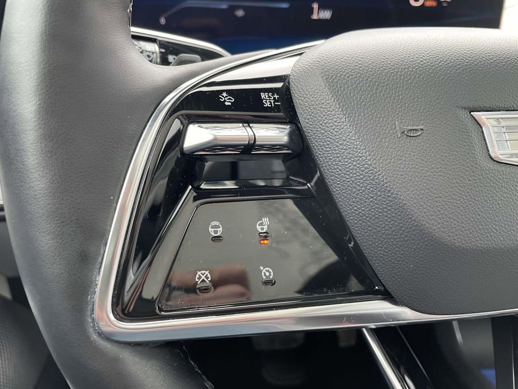 Certified 2023 Cadillac Lyriq Luxury image 23