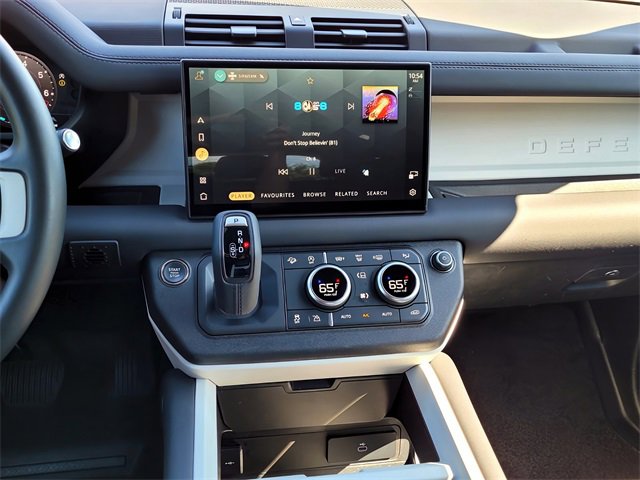 Used 2025 Land Rover Defender 110 S image 8