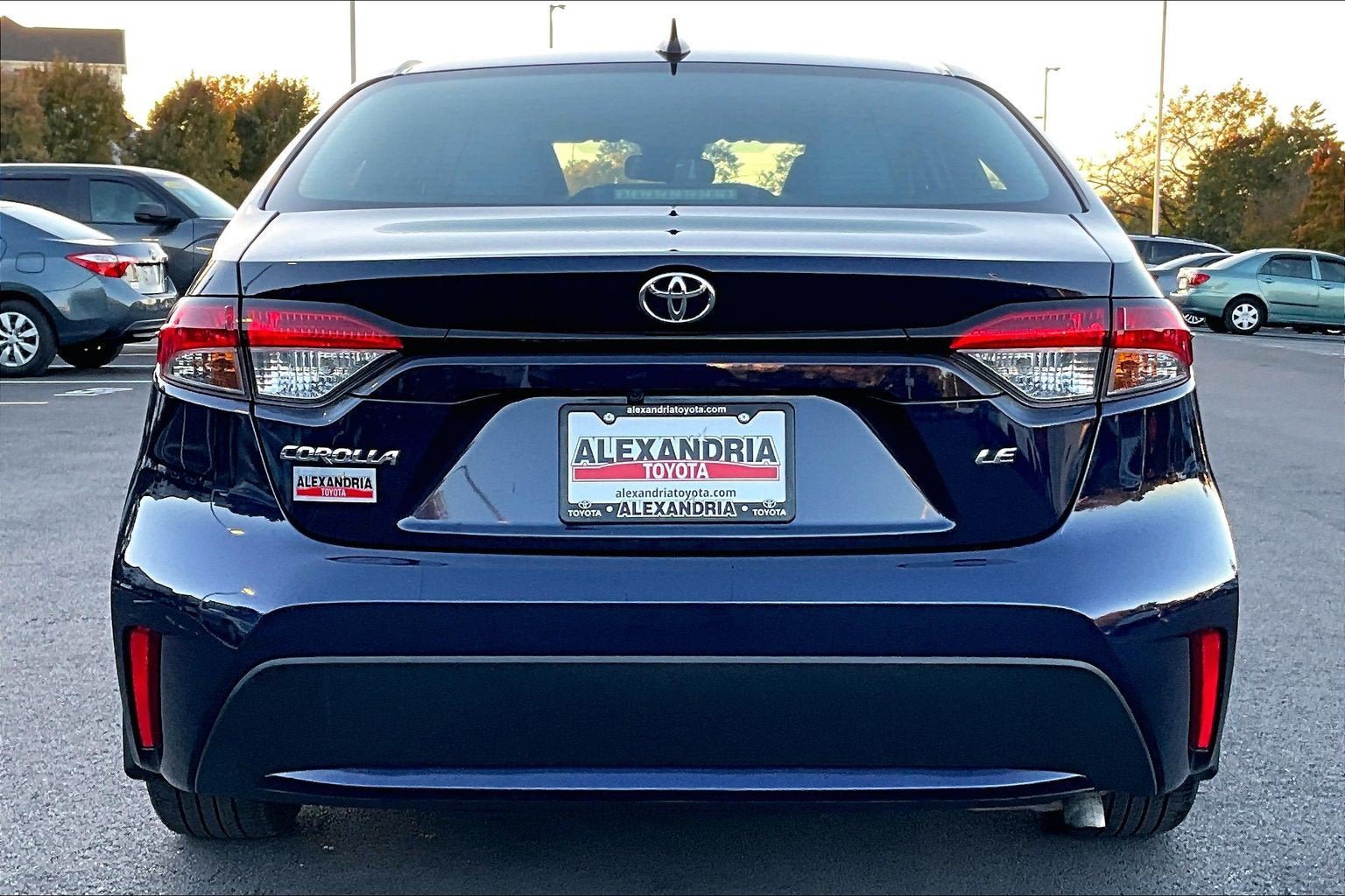 Used 2022 Toyota Corolla LE FWD image 4