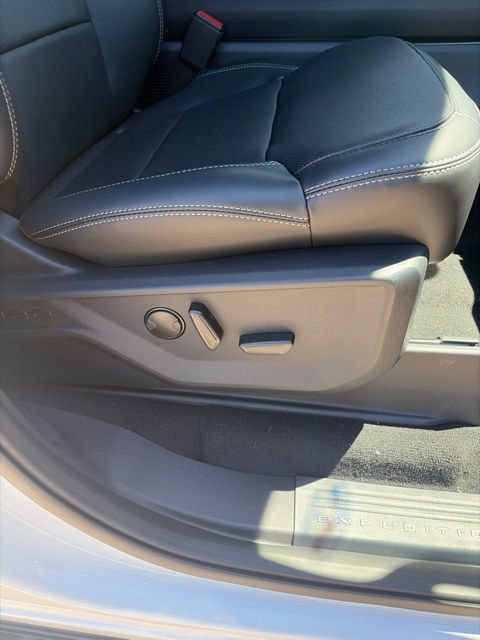 New 2026 Ford Expedition Max Platinum w/ Stealth Appearance Package AWD/4WD image 18