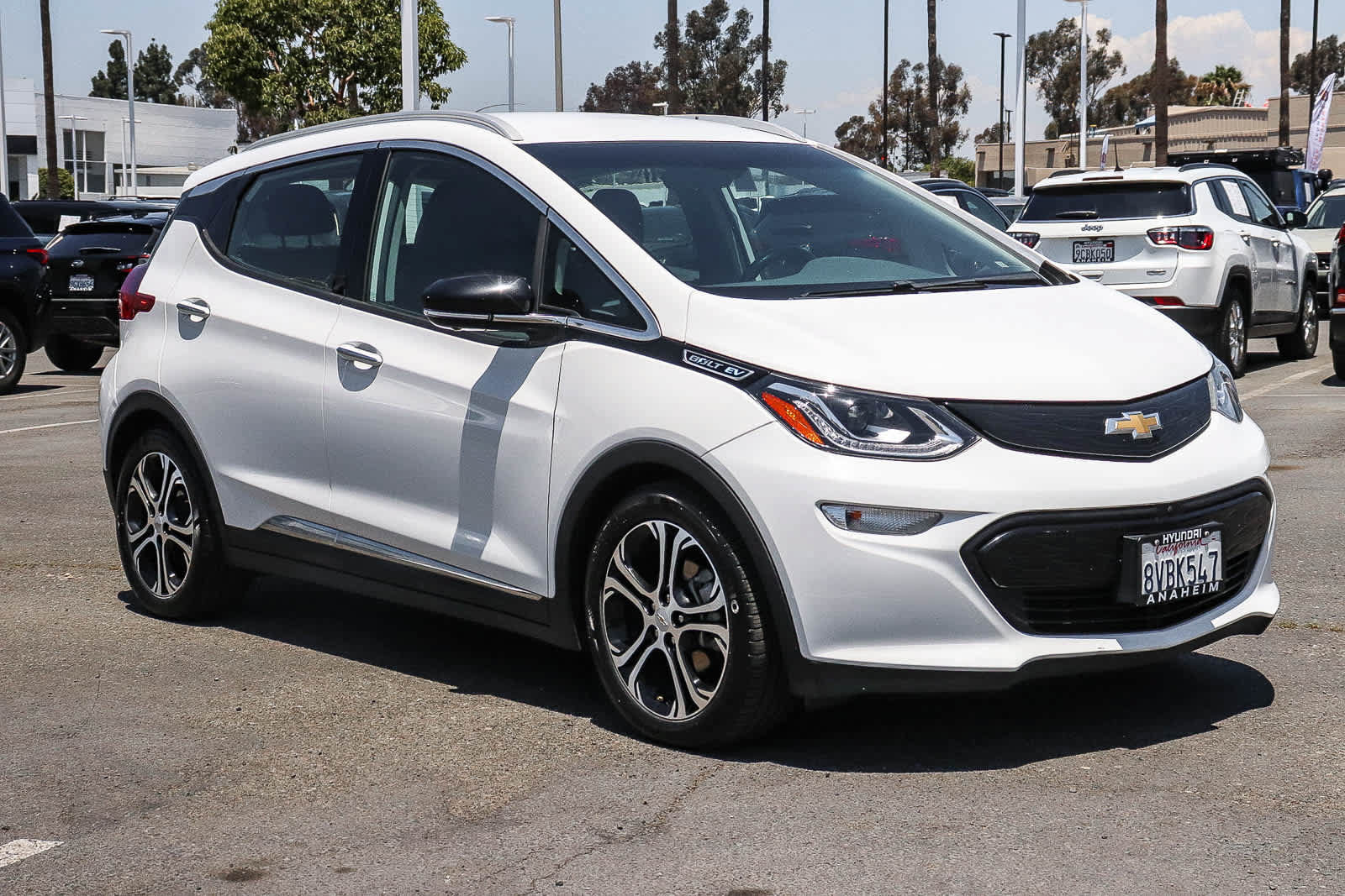 Used 2020 Chevrolet Bolt Premier FWD image 3