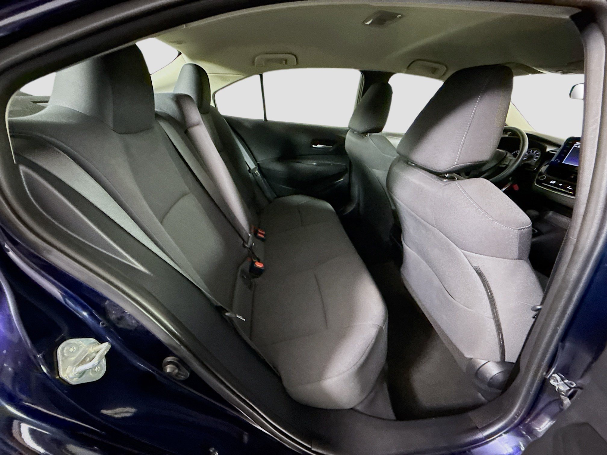 Used 2020 Toyota Corolla LE FWD image 26