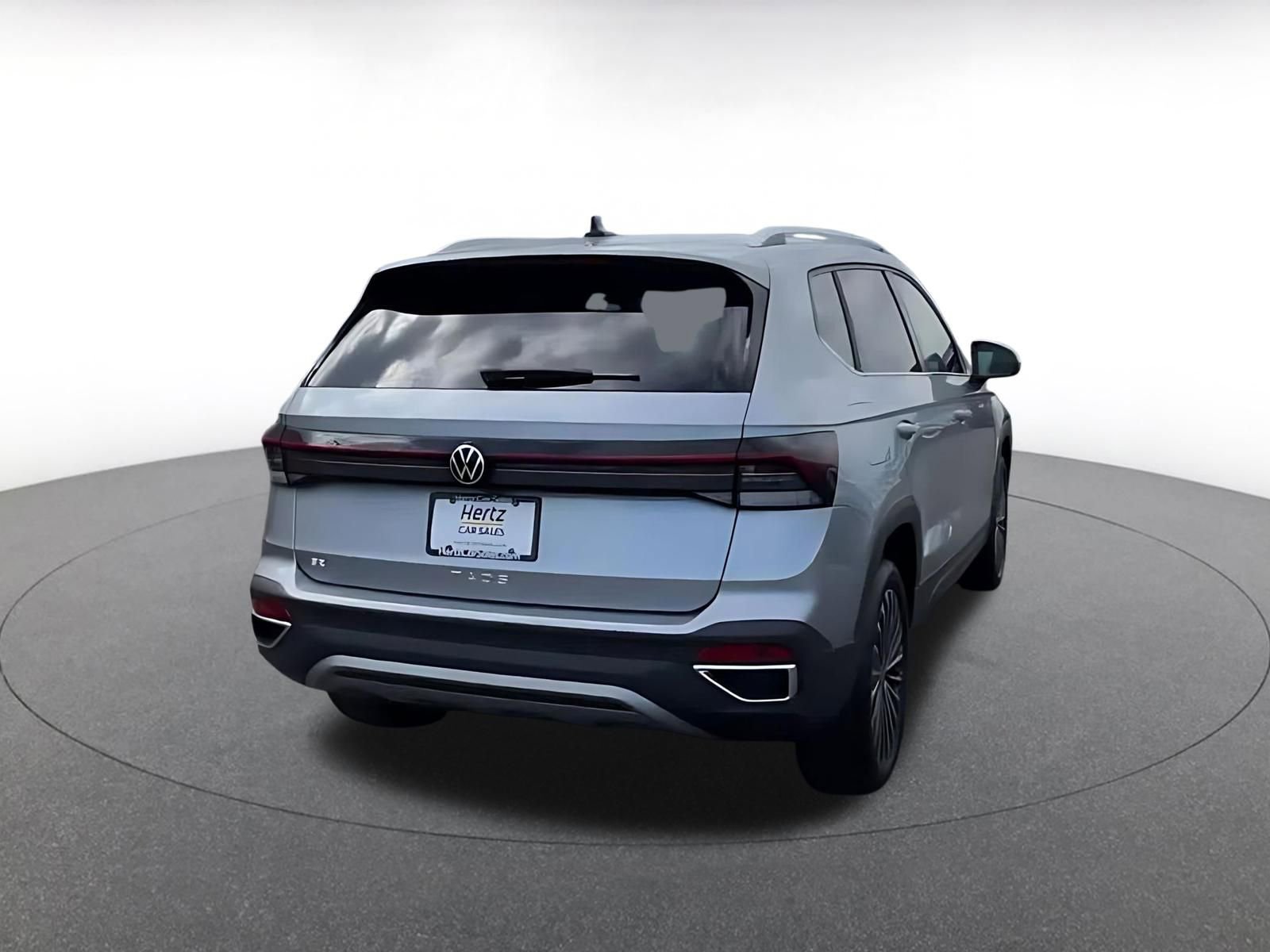 Used 2025 Volkswagen Taos SE FWD image 13