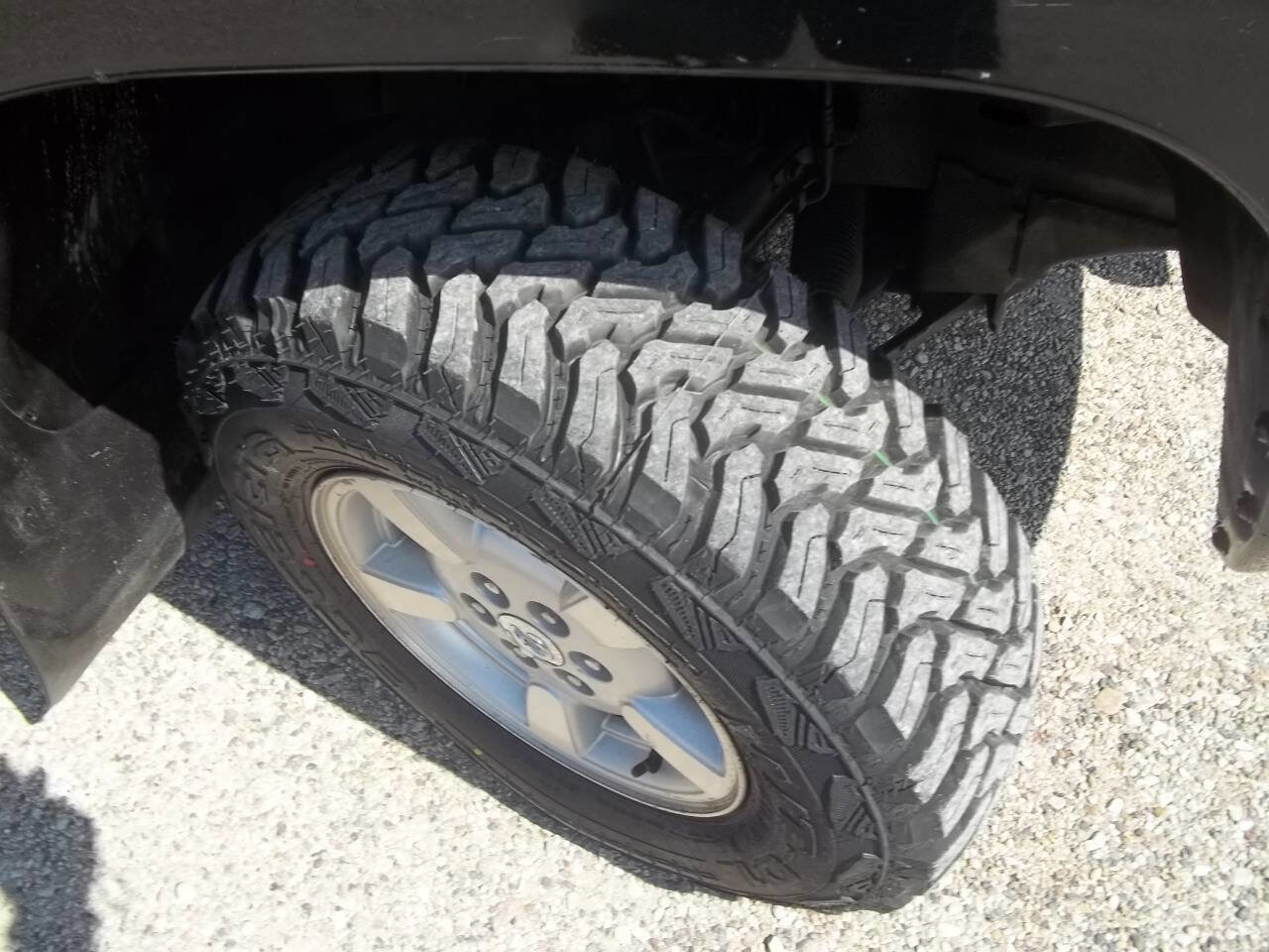 Used 2001 Dodge Durango Sport 4WD 4dr SUV image 18