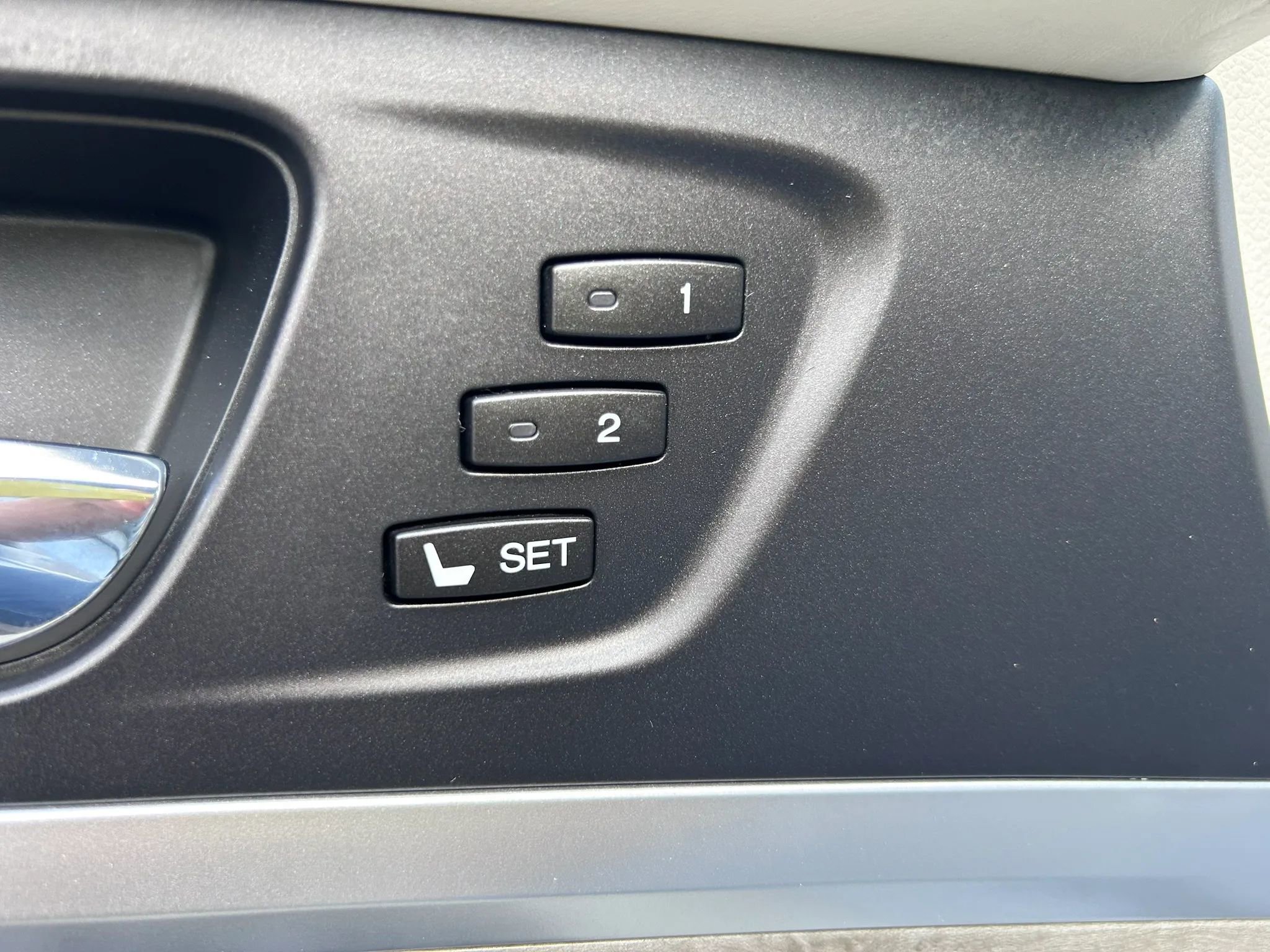 Used 2020 Acura RLX Sport Hybrid w/ Advance Pkg image 22