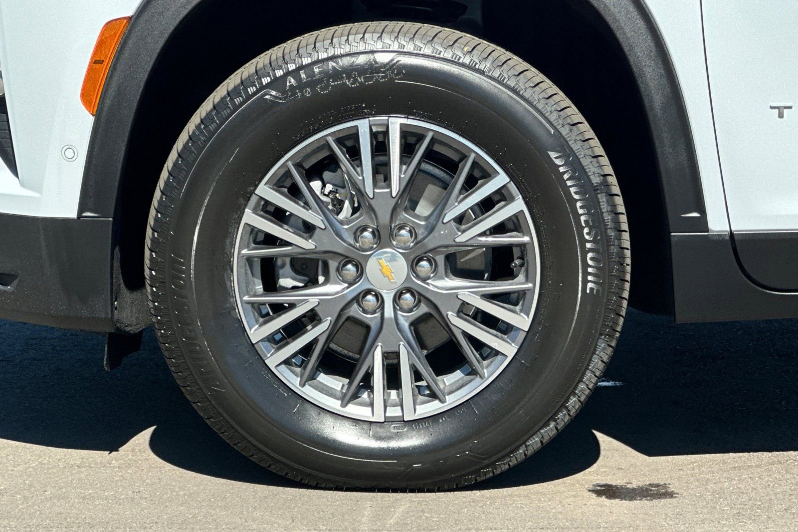 New 2026 Chevrolet Traverse LT w/ Enhanced Driving Package image 27