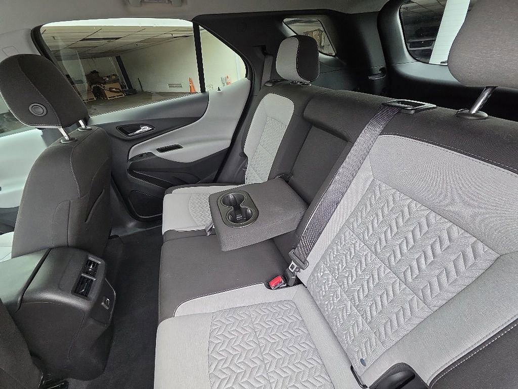 Used 2023 Chevrolet Equinox LS w/ LS Convenience Package AWD/4WD image 25
