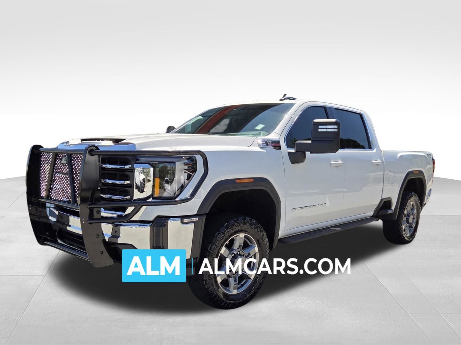 Used 2025 GMC Sierra 2500 SLE w/ SLE Convenience Package image 1