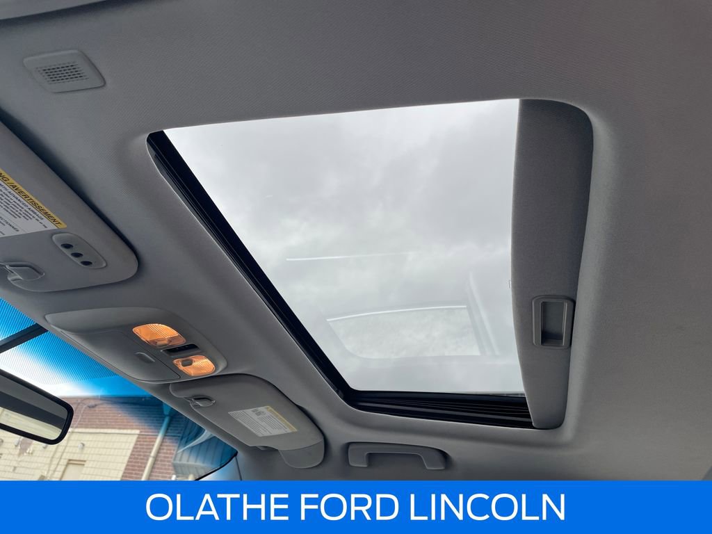 Used 2012 Lincoln MKZ FWD image 16