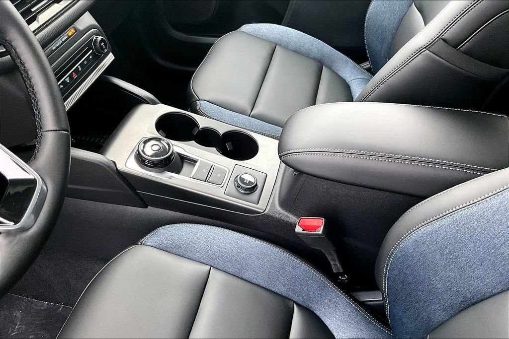 New 2025 Ford Bronco Sport Outer Banks image 8