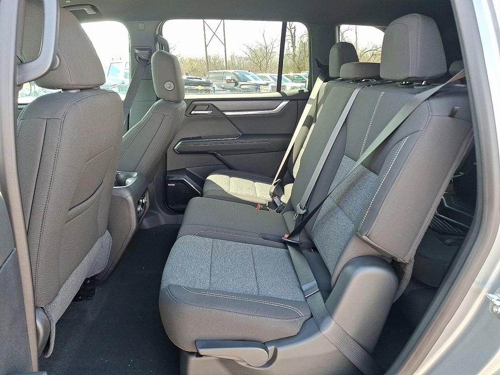 New 2025 GMC Acadia Elevation image 9